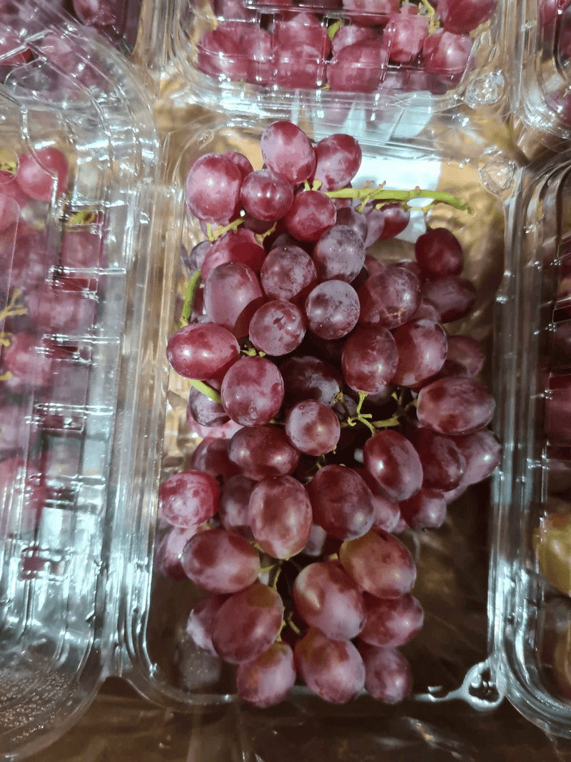 Fruit Red Crimson Seedless Grapes (China)(~500g)